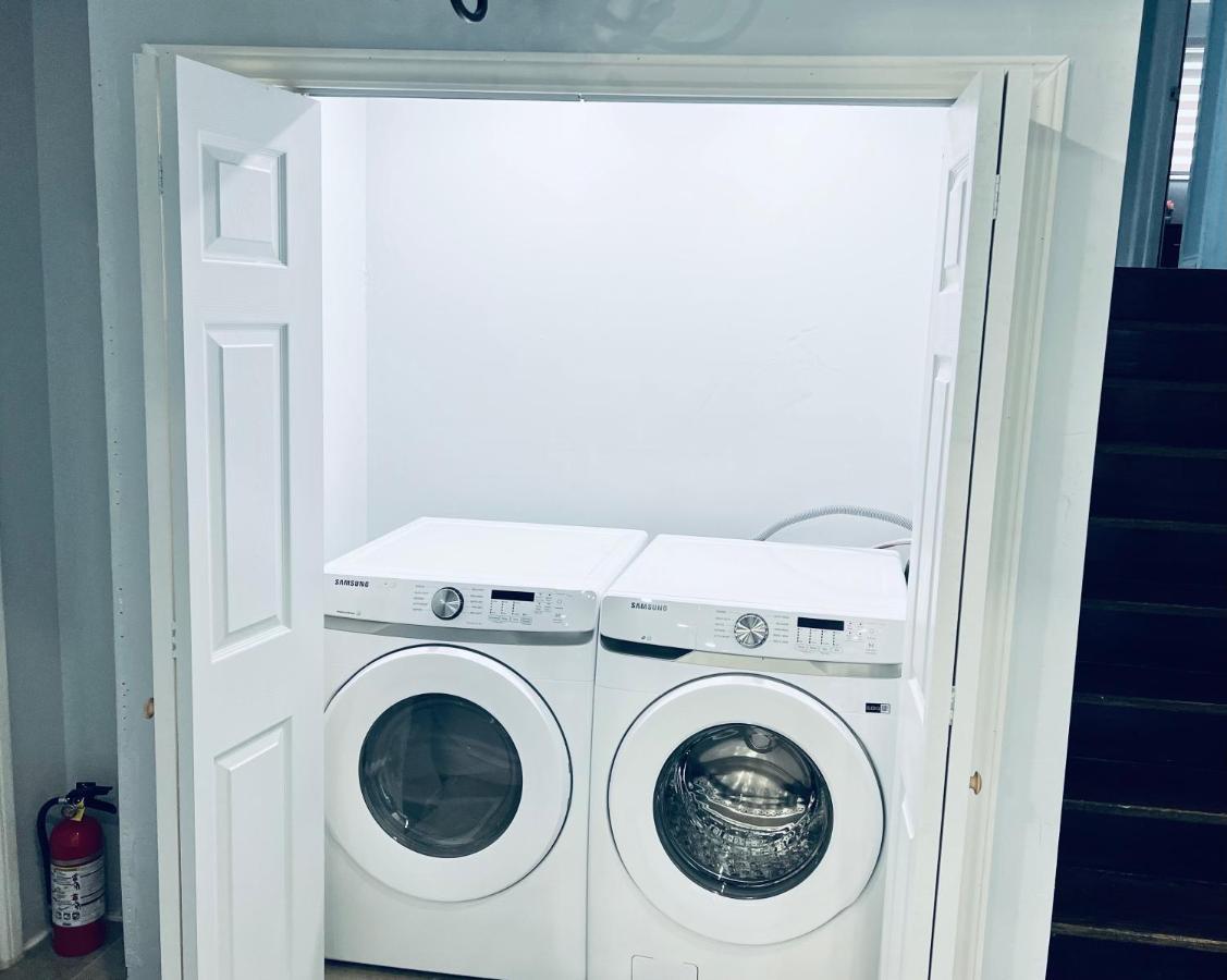 Furnished Family Home Near Toronto - Great Location Game Room - Backyard - Parking & Self Checkin Pickering Dış mekan fotoğraf